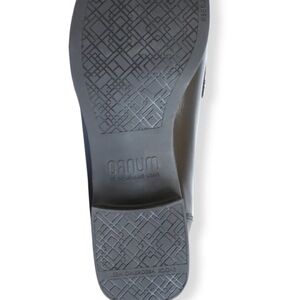 Brand New black Munro Loafers for Woman size 9N